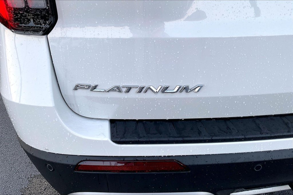 New 2026 Ford Explorer Platinum RWD image 9