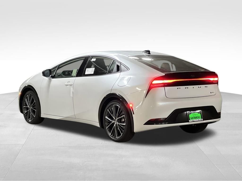 New 2026 Toyota Prius XLE image 3