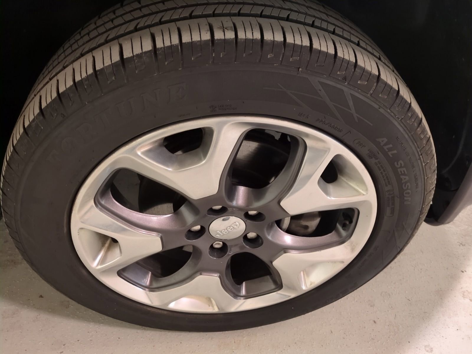 Used 2018 Jeep Compass Limited image 2