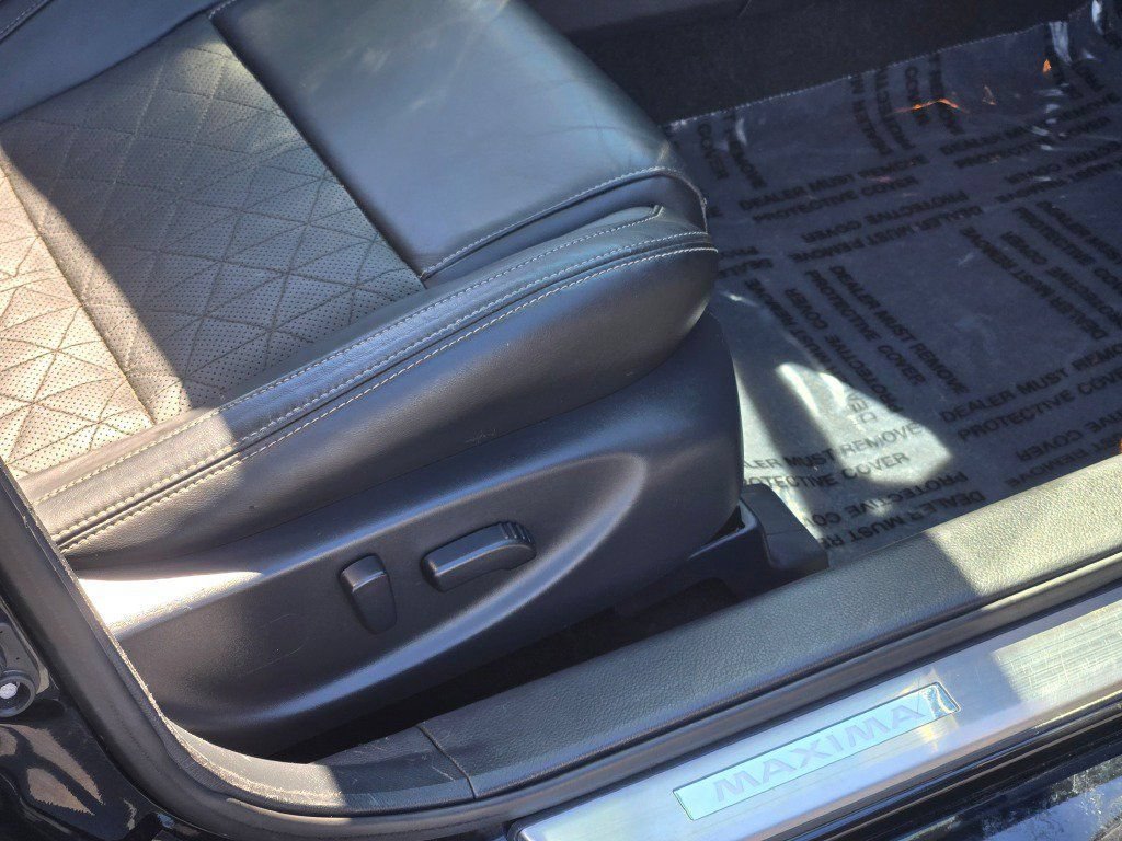 Used 2018 Nissan Maxima Platinum FWD image 7
