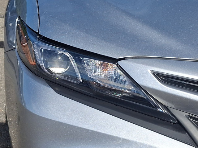 Used 2024 Toyota Camry SE w/ Cold Weather Package FWD image 27