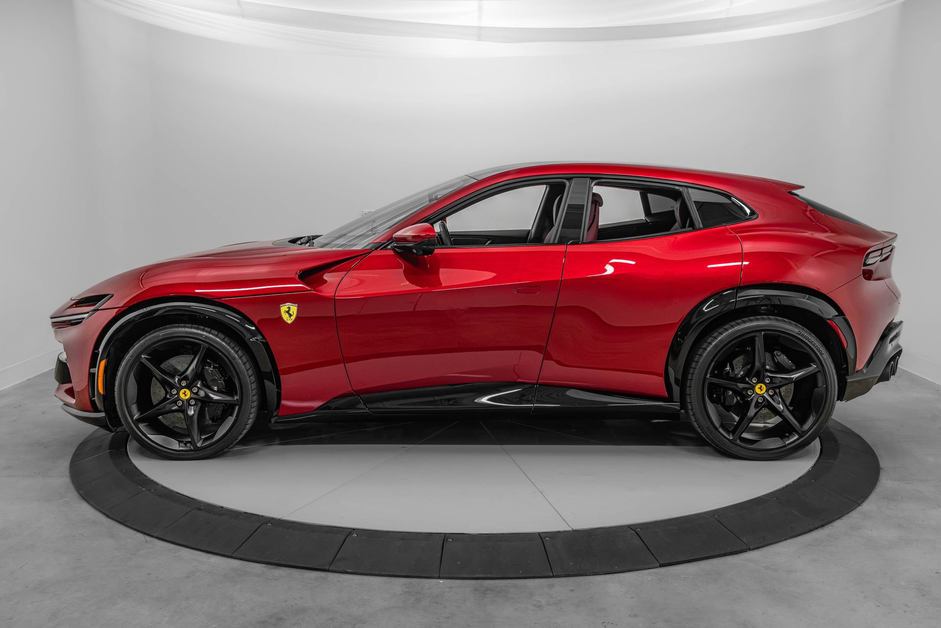 Certified 2026 Ferrari Purosangue AWD/4WD image 3