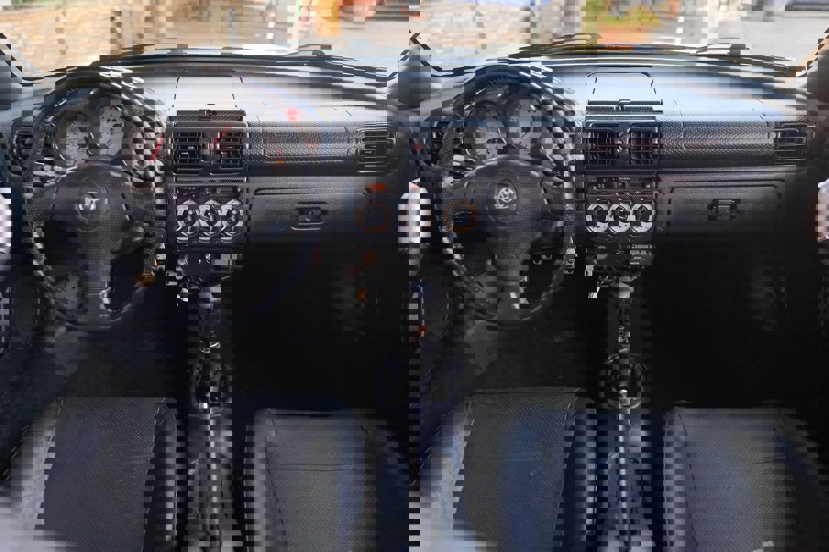 Used 2005 Toyota MR2 image 18