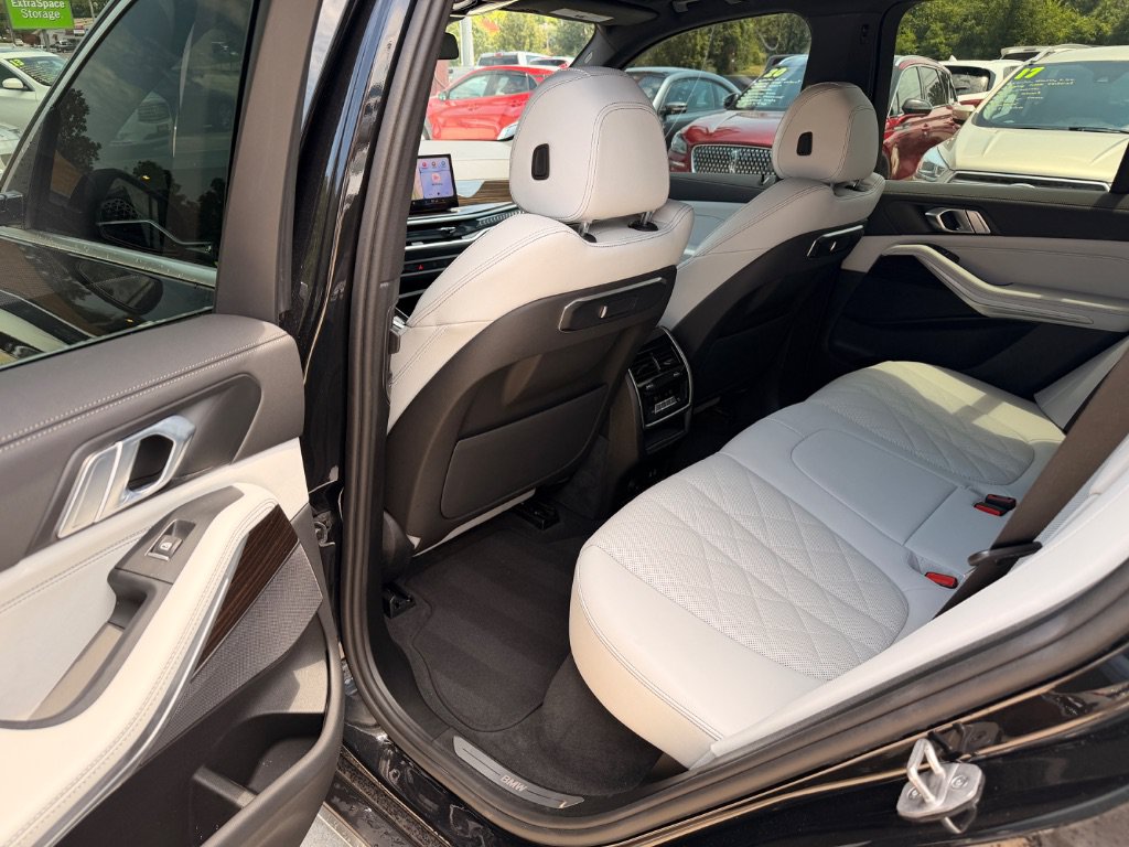 Used 2025 BMW X5 sDrive40i RWD image 6