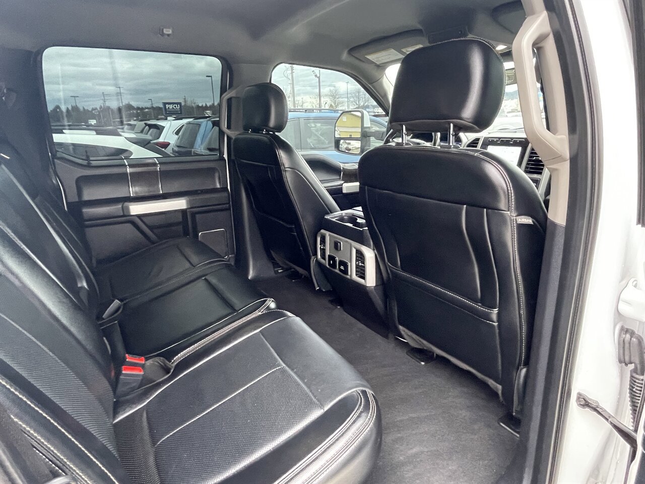 Used 2020 Ford F250 Lariat w/ Lariat Value Package image 26
