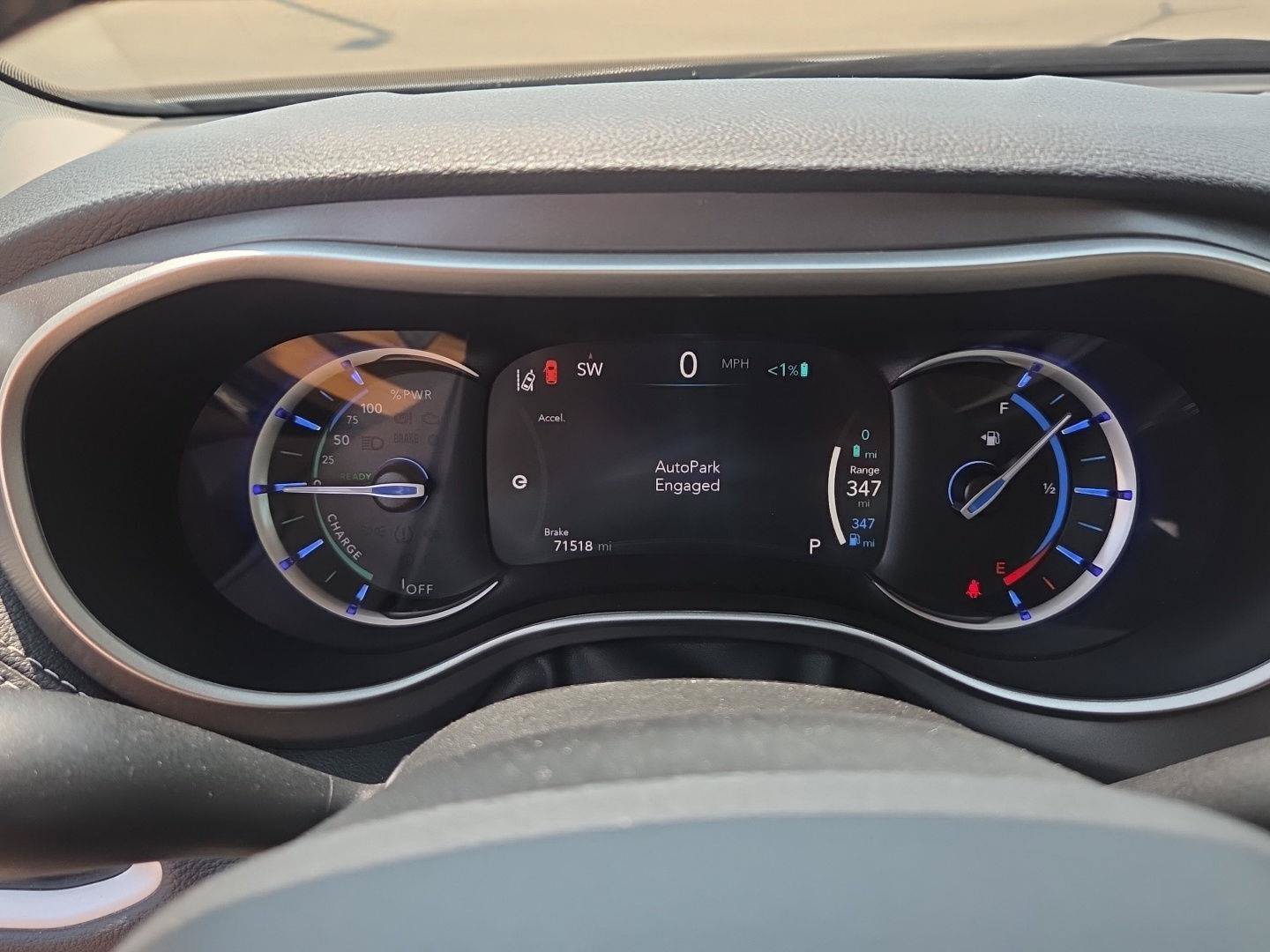 Used 2023 Chrysler Pacifica Touring-L FWD image 30