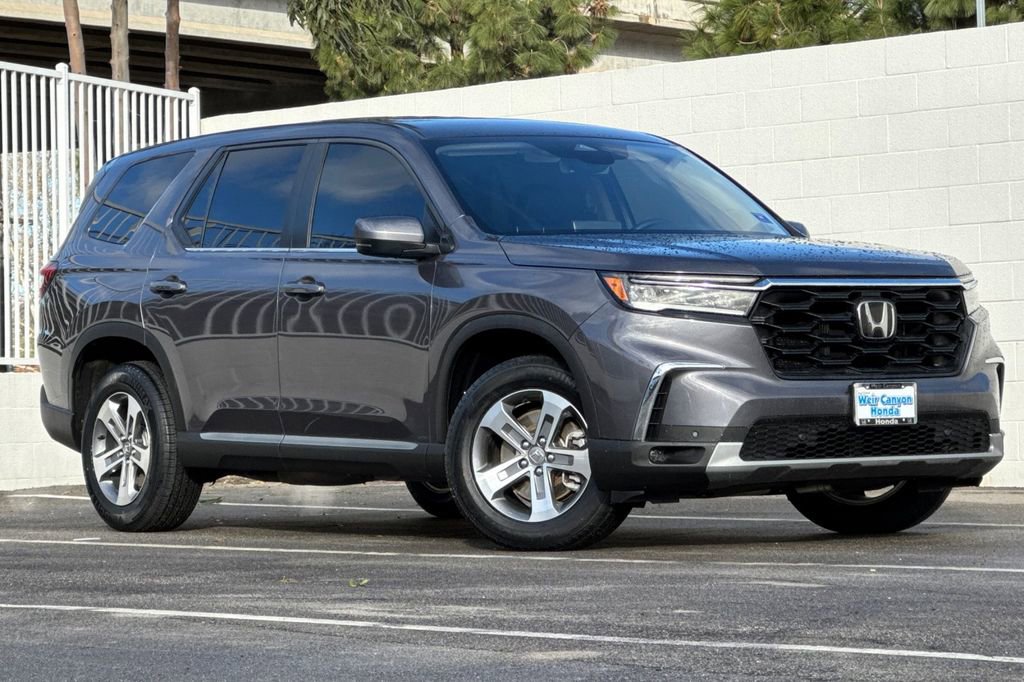 Certified 2023 Honda Pilot EX-L image 2