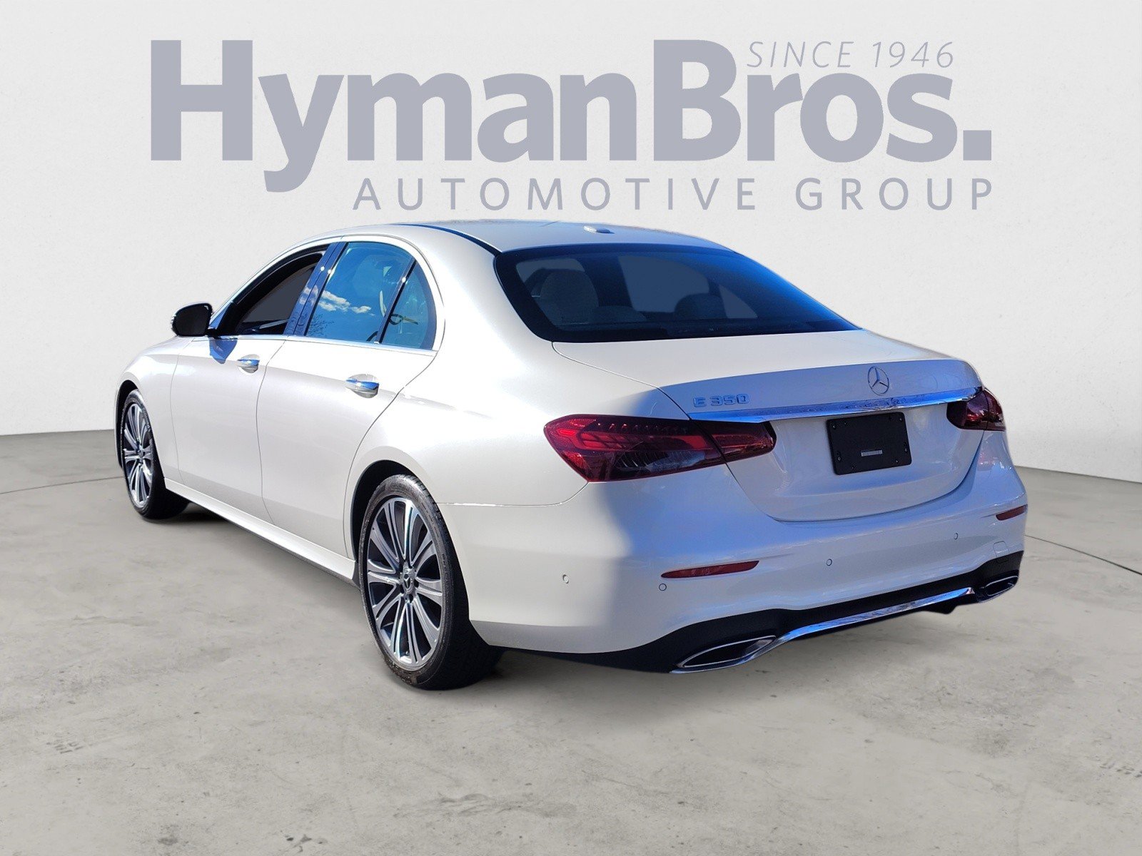 Used 2022 Mercedes-Benz E 350 Sedan image 5