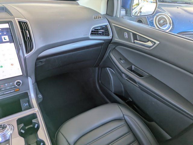 Used 2024 Ford Edge SEL w/ Convenience Package image 16