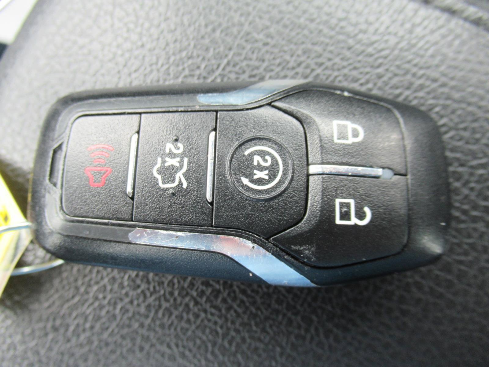 Used 2013 Ford Fusion Titanium w/ Titanium Driver Assist Pkg FWD image 31