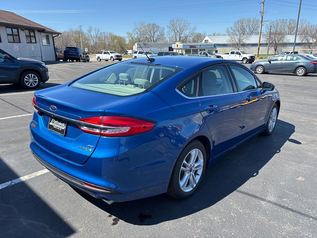 Used 2018 Ford Fusion SE image 3