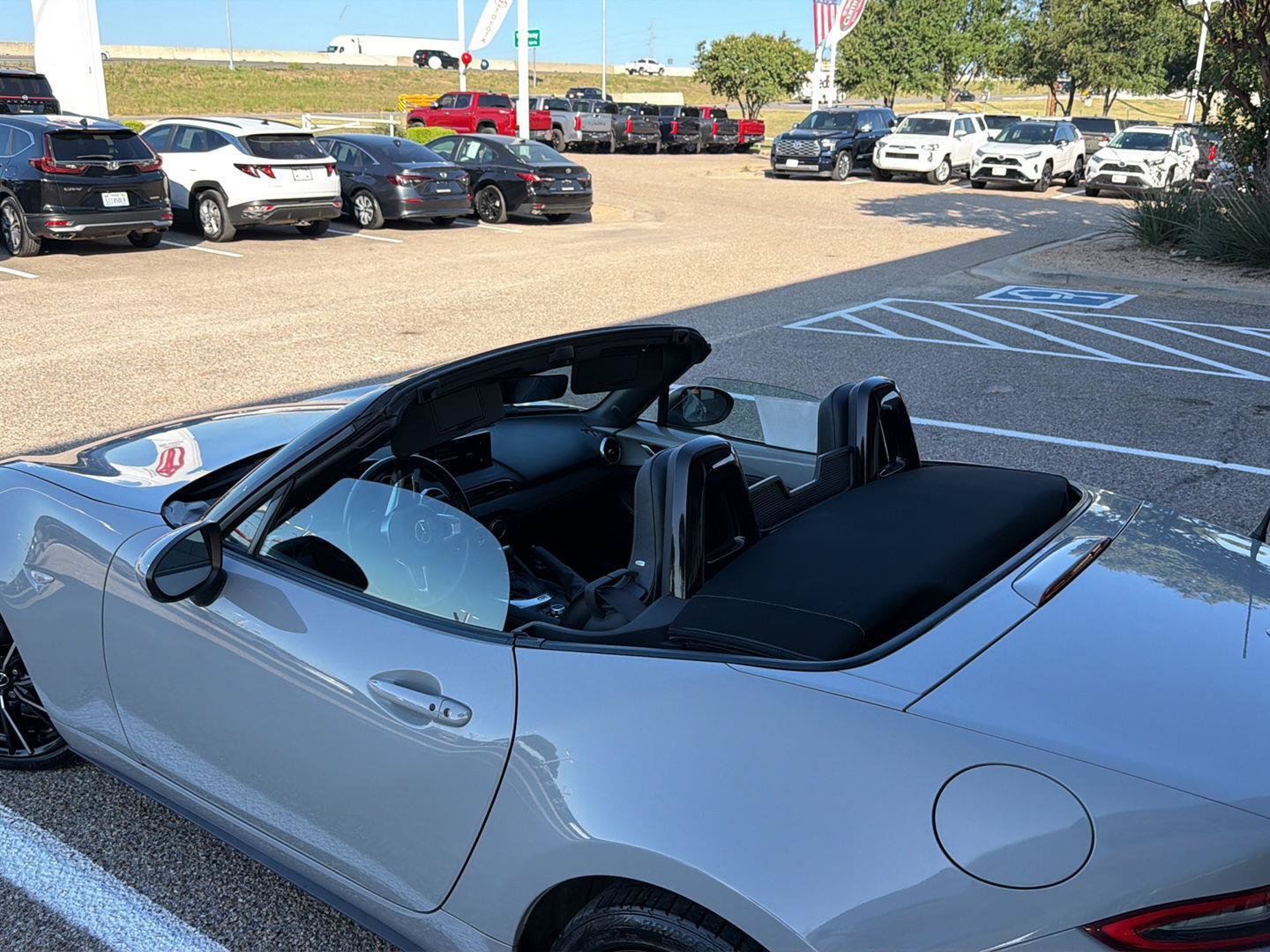 Used 2024 MAZDA MX-5 Miata Grand Touring RWD image 12