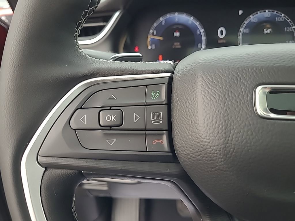 New 2025 Jeep Grand Cherokee Altitude AWD/4WD image 3