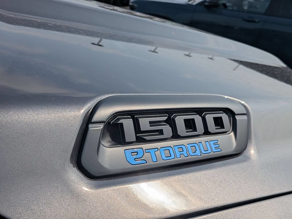New 2026 RAM 1500 Express AWD/4WD image 34