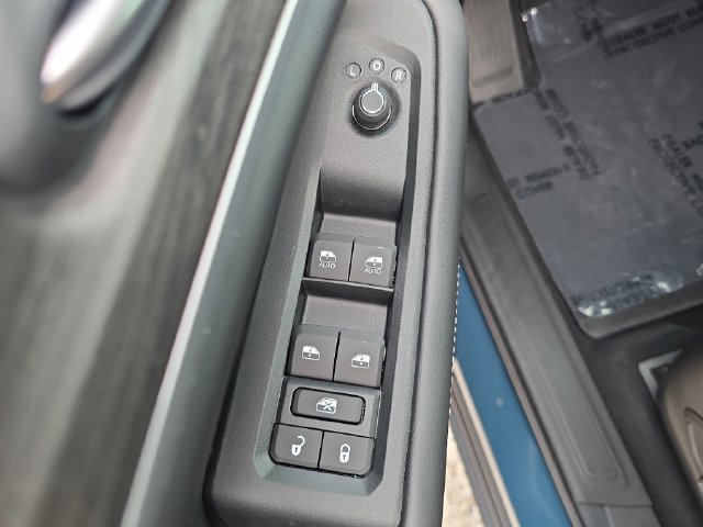 New 2026 Jeep Grand Cherokee Limited w/ Luxury Tech Group II RWD image 14