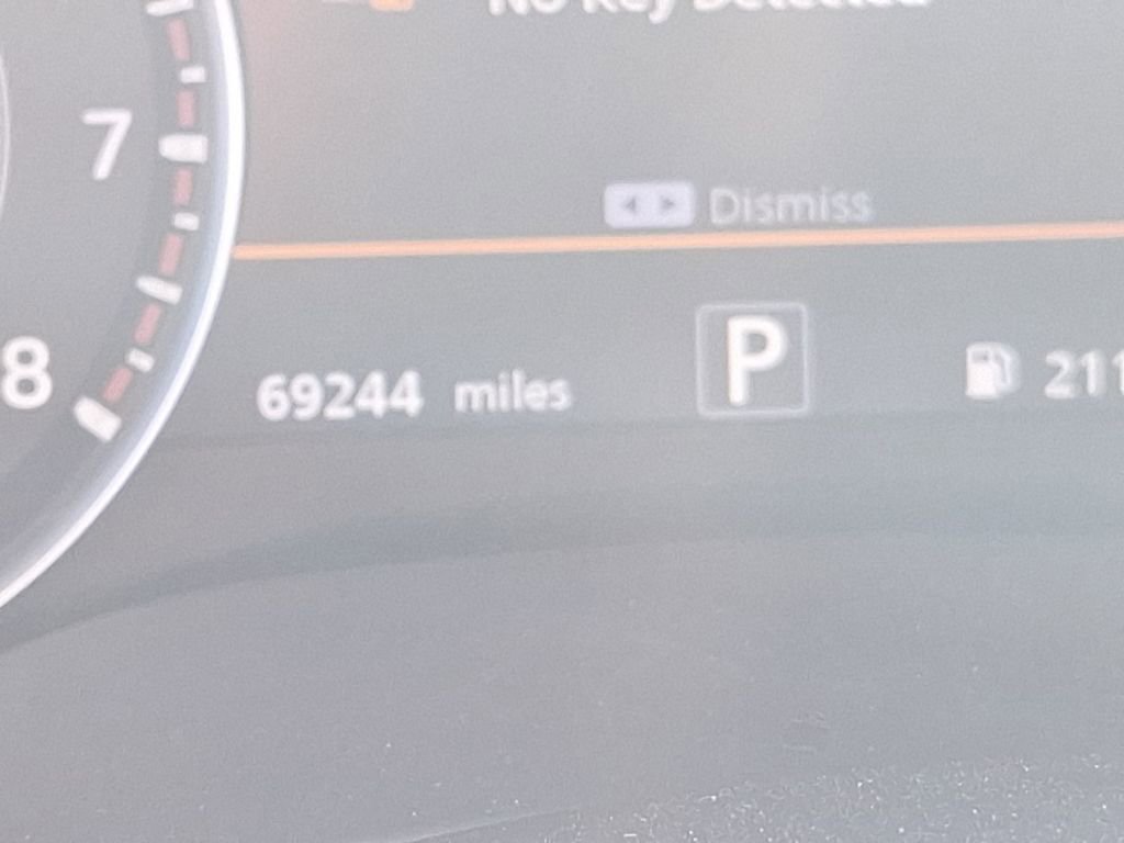 Used 2023 Nissan Armada SL image 40