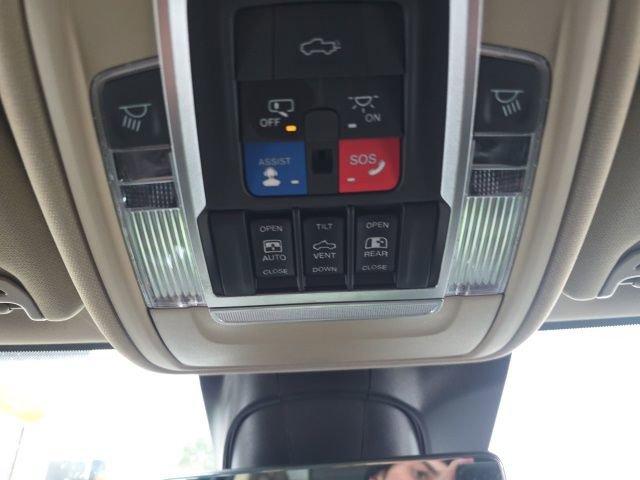 Certified 2021 RAM 2500 Laramie image 28