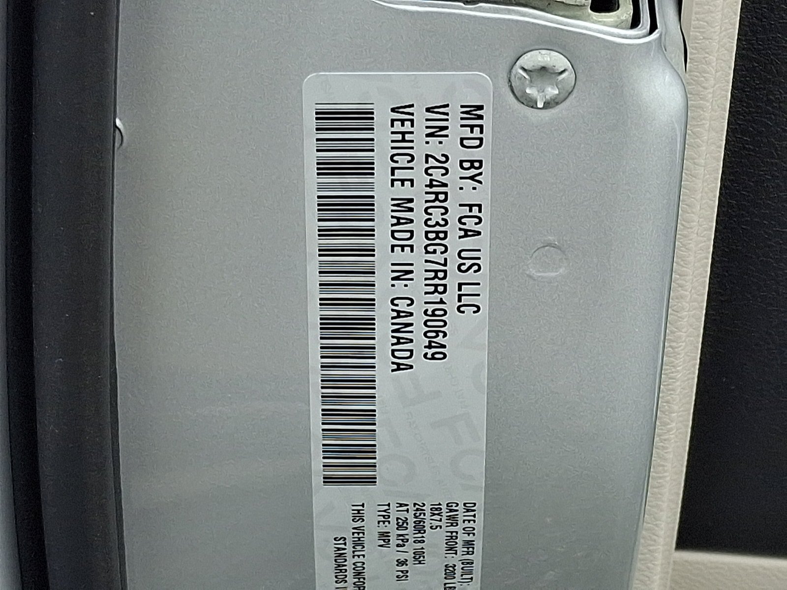 Certified 2024 Chrysler Pacifica Touring-L AWD/4WD image 25