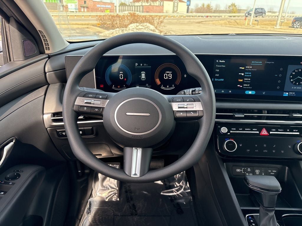Used 2025 Hyundai Tucson SEL FWD image 37
