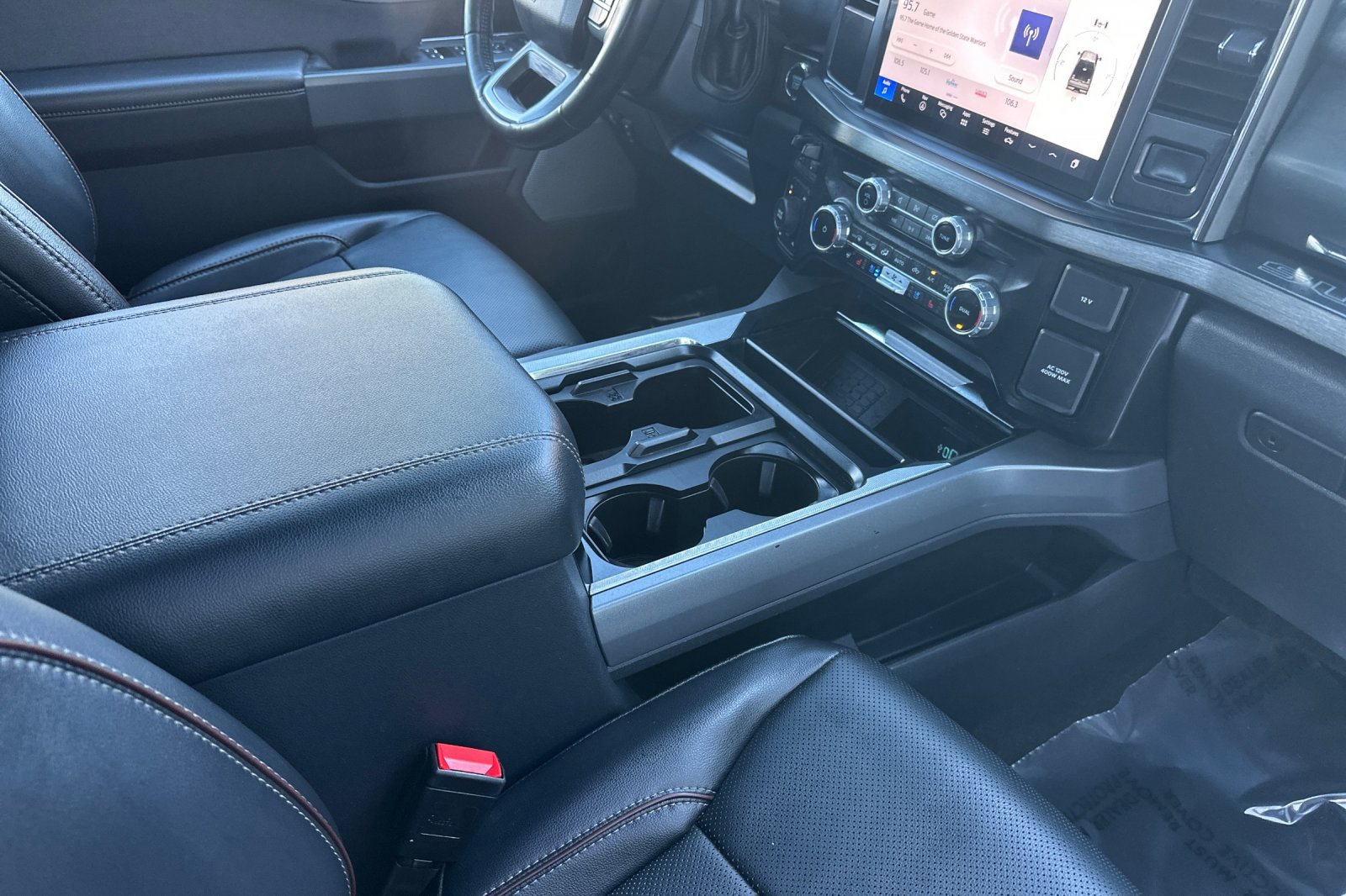 Used 2024 Ford F250 Lariat w/ Sport Appearance Package image 19