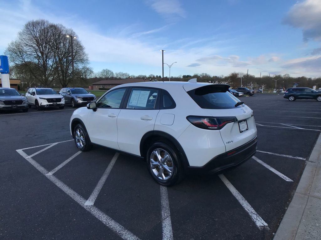 Certified 2023 Honda HR-V LX image 11