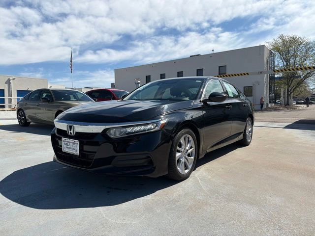 Used 2019 Honda Accord LX image 3