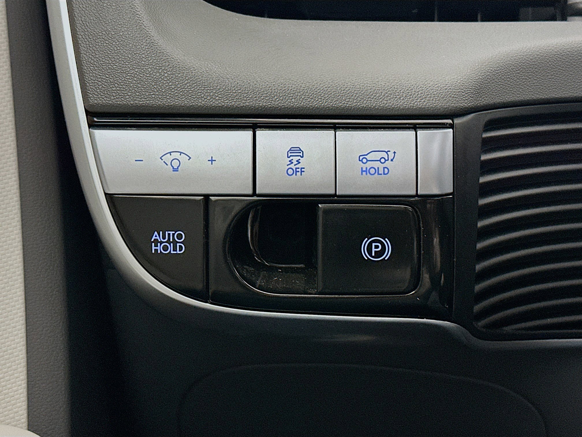 Used 2024 Hyundai Ioniq 5 SEL RWD image 16