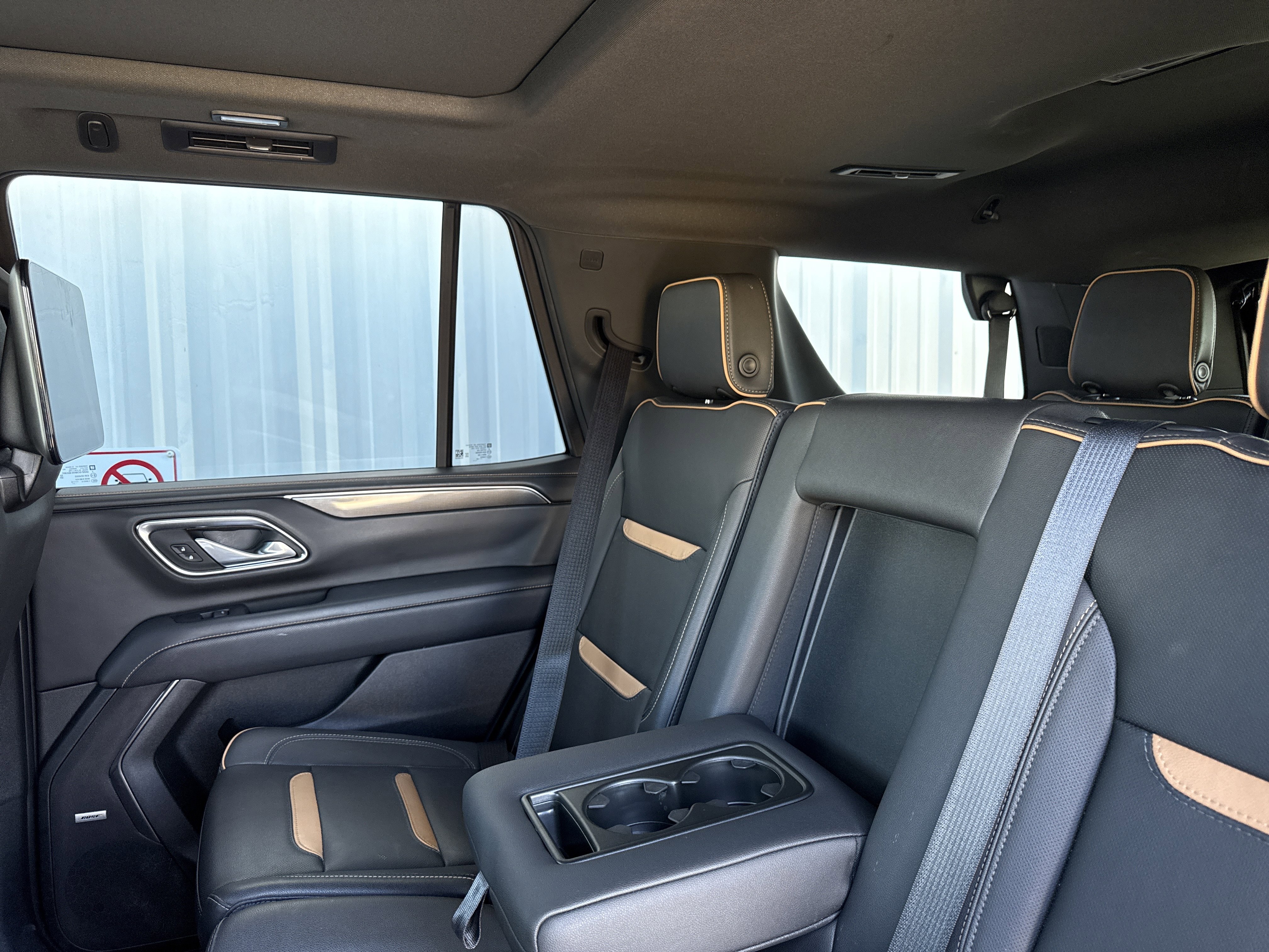 Used 2024 GMC Yukon AT4 w/ AT4 Premium Plus Package image 32