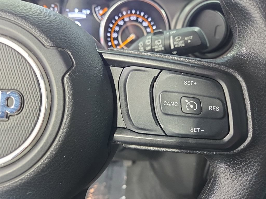 Used 2022 Jeep Wrangler Sport AWD/4WD image 15
