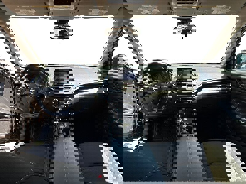 Used 2024 Nissan Altima 2.5 S image 15