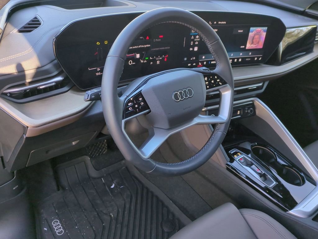 Certified 2025 Audi Q5 Premium Plus image 9