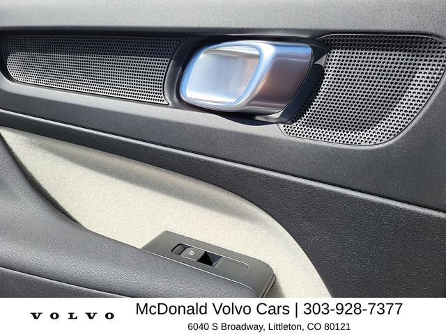 Used 2026 Volvo XC40 B5 Plus w/ Protection Package Premier AWD/4WD image 15