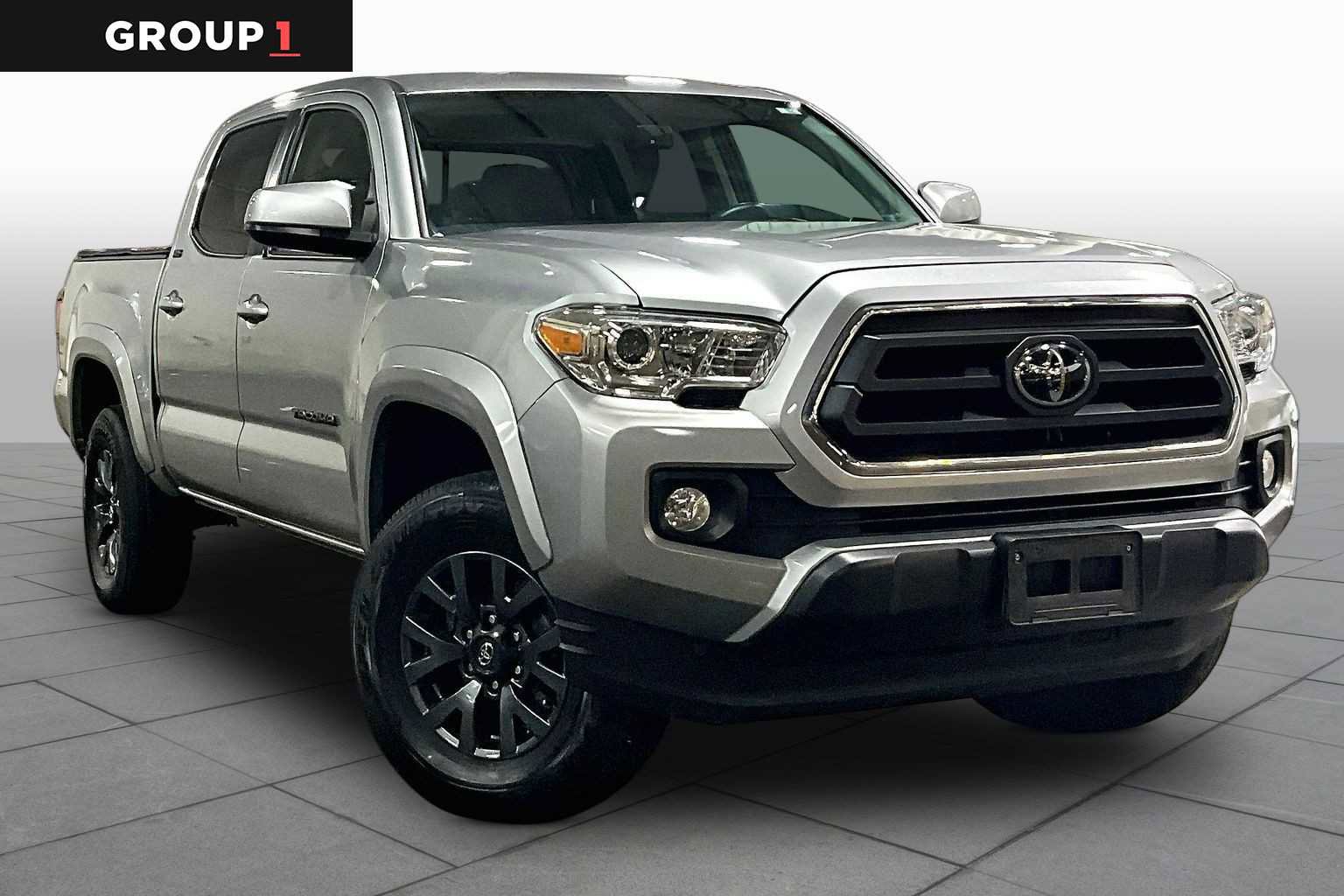 Certified 2023 Toyota Tacoma SR5 AWD/4WD image 3
