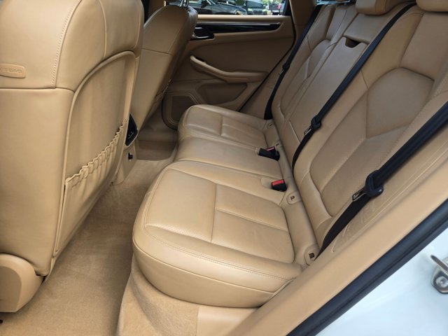 Used 2015 Porsche Macan S AWD/4WD image 17