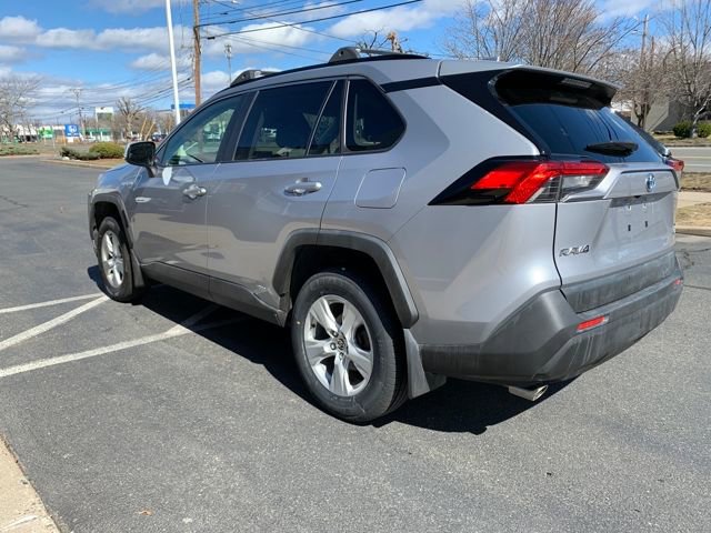 Used 2020 Toyota RAV4 XLE w/ XLE Grade Weather Package image 5