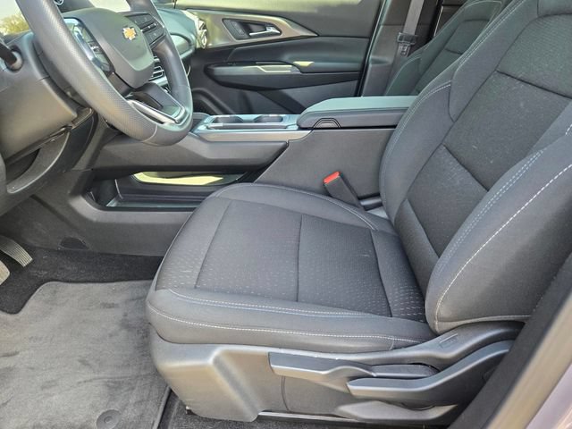 Used 2025 Chevrolet Equinox EV LT FWD image 16