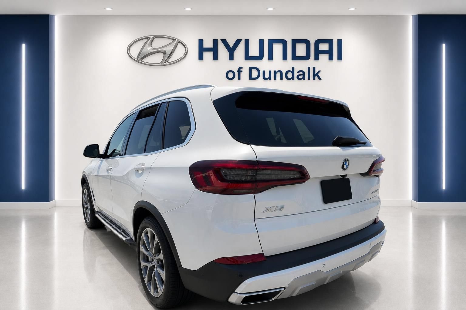 Used 2021 BMW X5 sDrive40i w/ Premium Package 2 RWD image 2