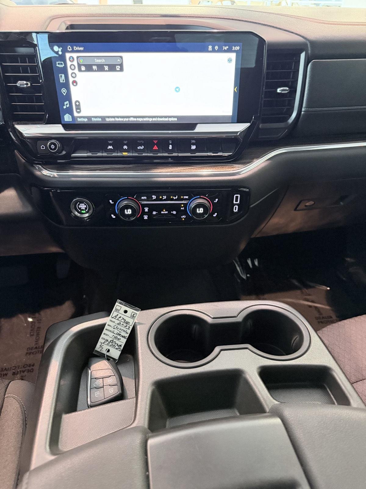 Used 2023 Chevrolet Silverado 1500 LT AWD/4WD image 42