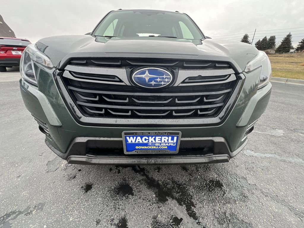 Used 2023 Subaru Forester Limited image 32