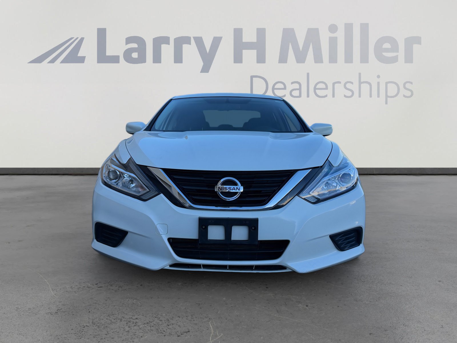Used 2017 Nissan Altima 2.5 S w/ Power Driver Seat Package FWD image 8