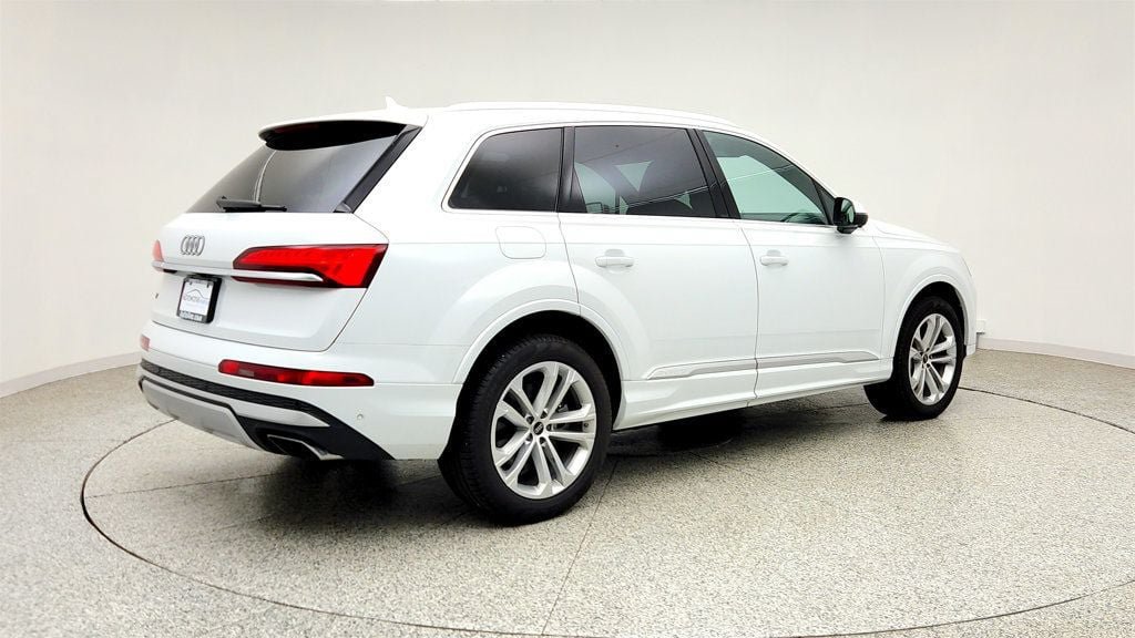 Used 2025 Audi Q7 3.0T Premium Plus AWD/4WD image 5