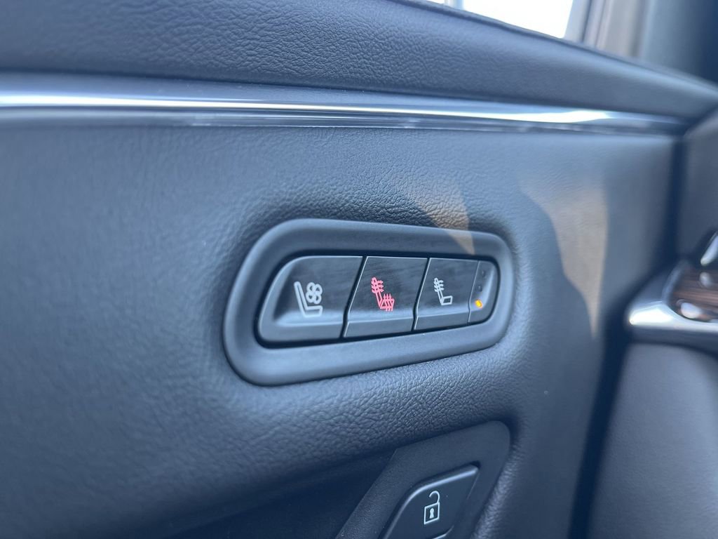 Certified 2024 Cadillac Escalade Premium Luxury image 30