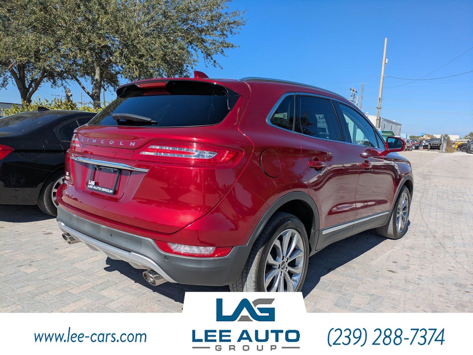 Used 2019 Lincoln MKC Select w/ Select Plus Package FWD image 3