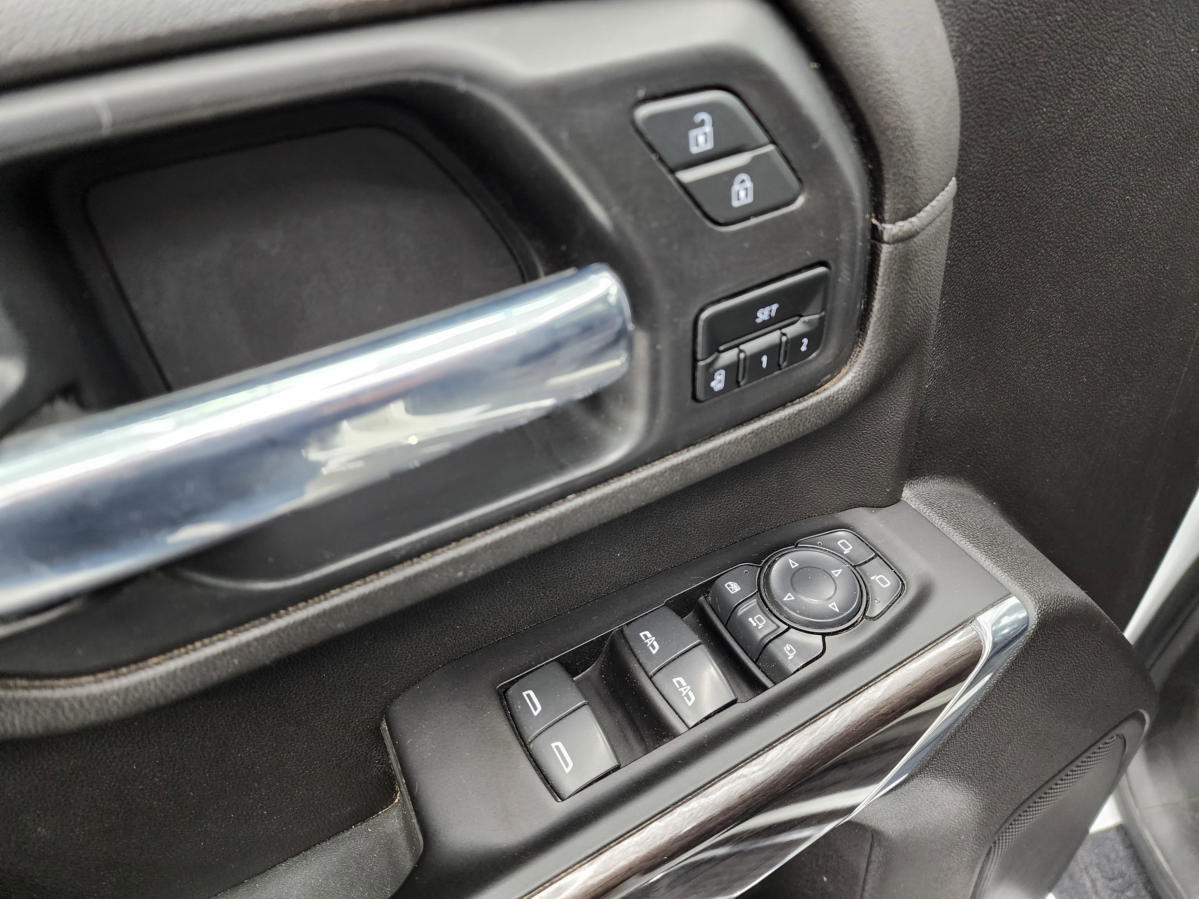 Used 2022 Chevrolet Silverado 2500 LTZ w/ Safety Package image 40