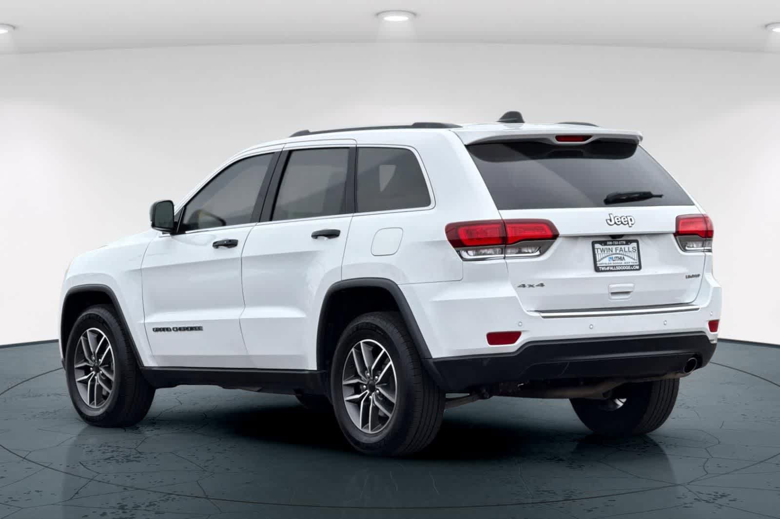 Used 2022 Jeep Grand Cherokee Limited image 8