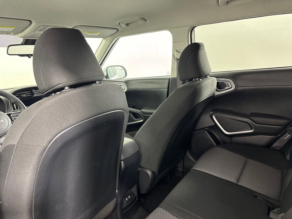 Certified 2024 Kia Soul S image 29