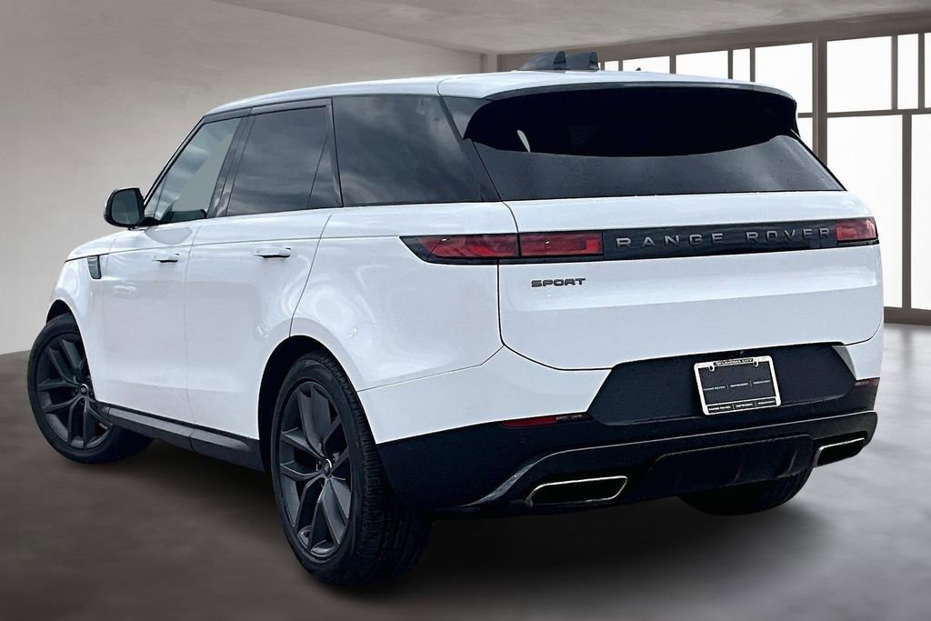 Used 2024 Land Rover Range Rover Sport SE image 12
