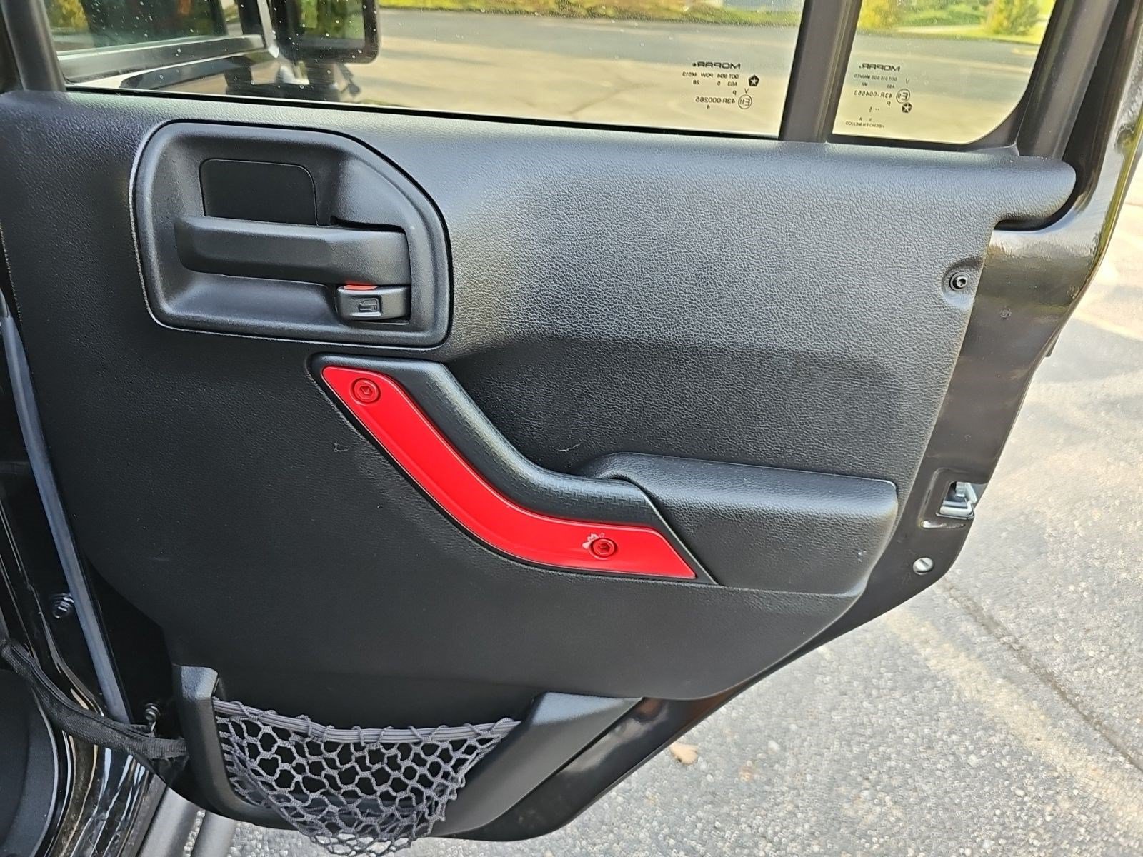 Used 2015 Jeep Wrangler Unlimited Rubicon AWD/4WD image 15