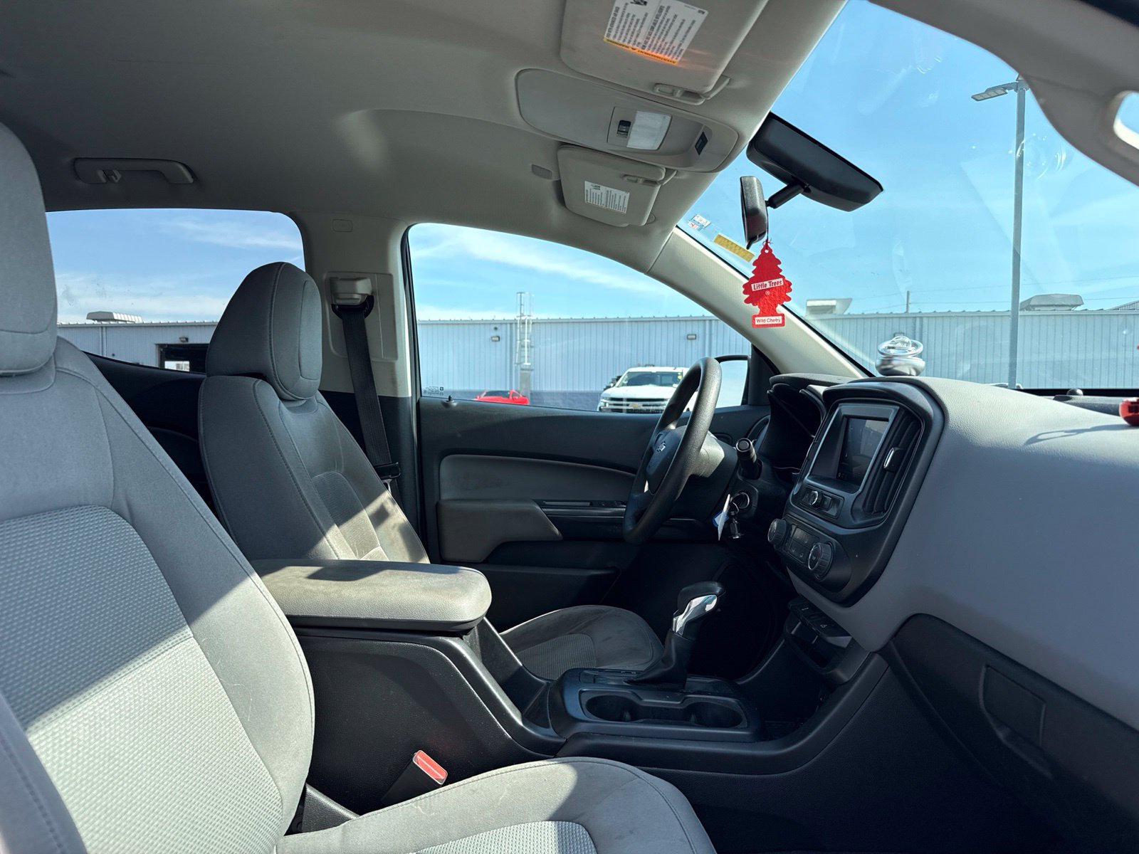 Used 2022 Chevrolet Colorado W/T RWD image 15