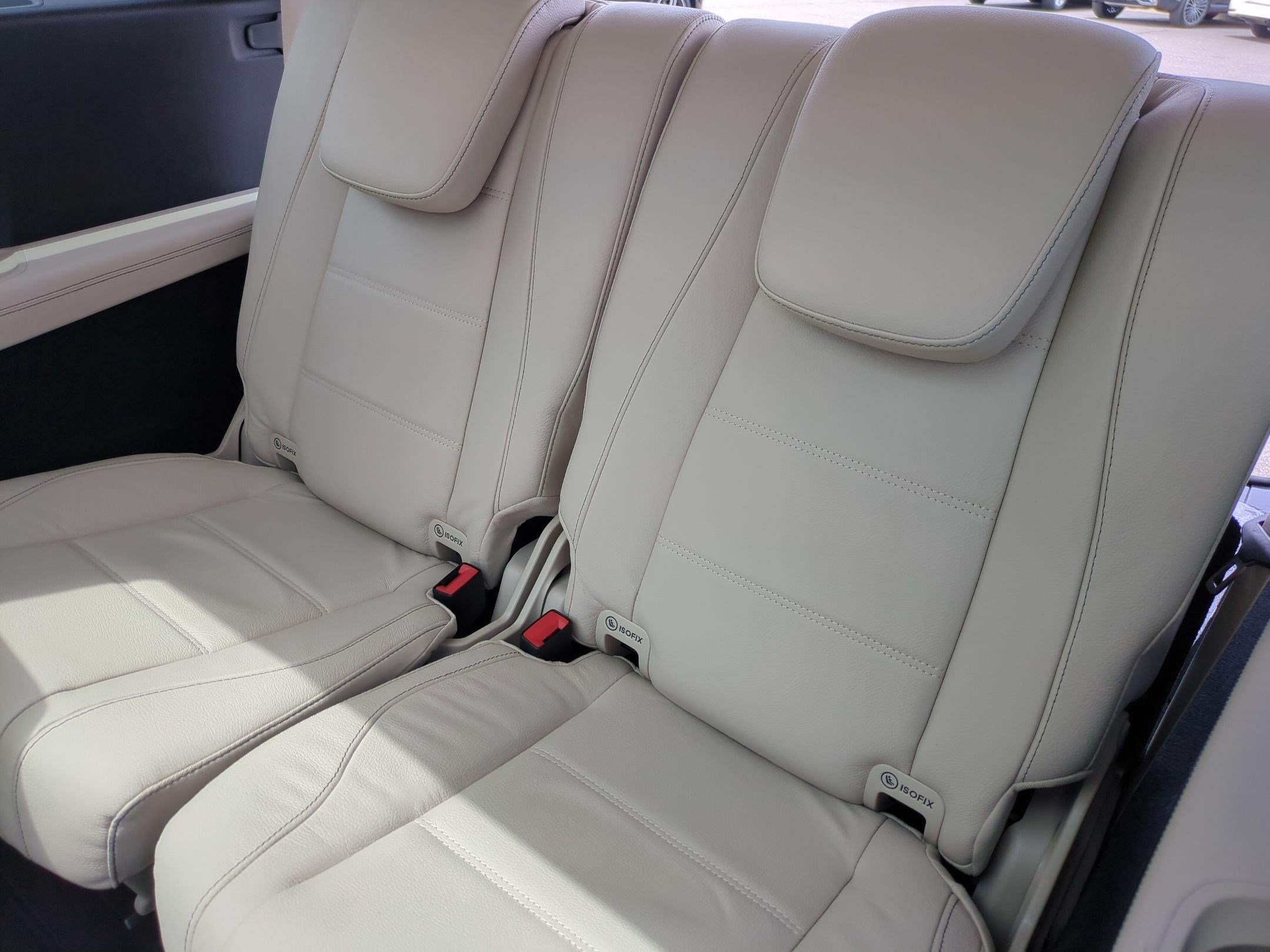 Certified 2026 Mercedes-Benz GLS 450 4MATIC image 33